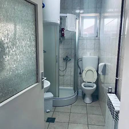 Apartmani Kotor Varos *