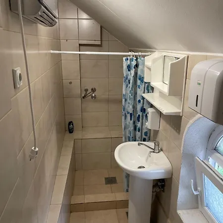 Apartmani Kotor Varos *
