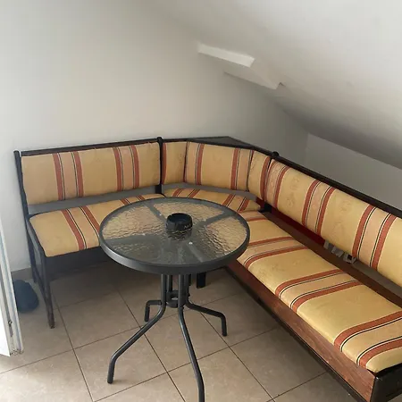 Apartmani Kotor Varos Apartman